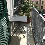 Di Stefania Λα Σπέτσια